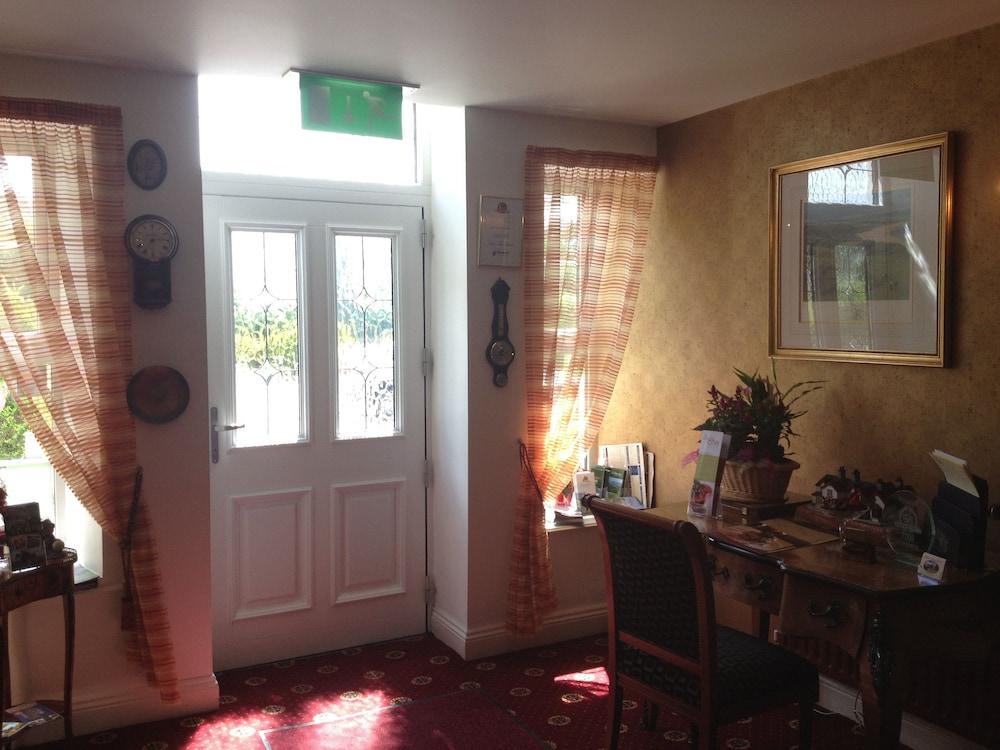 Killeen House And Rozzers Restaurant Hotel