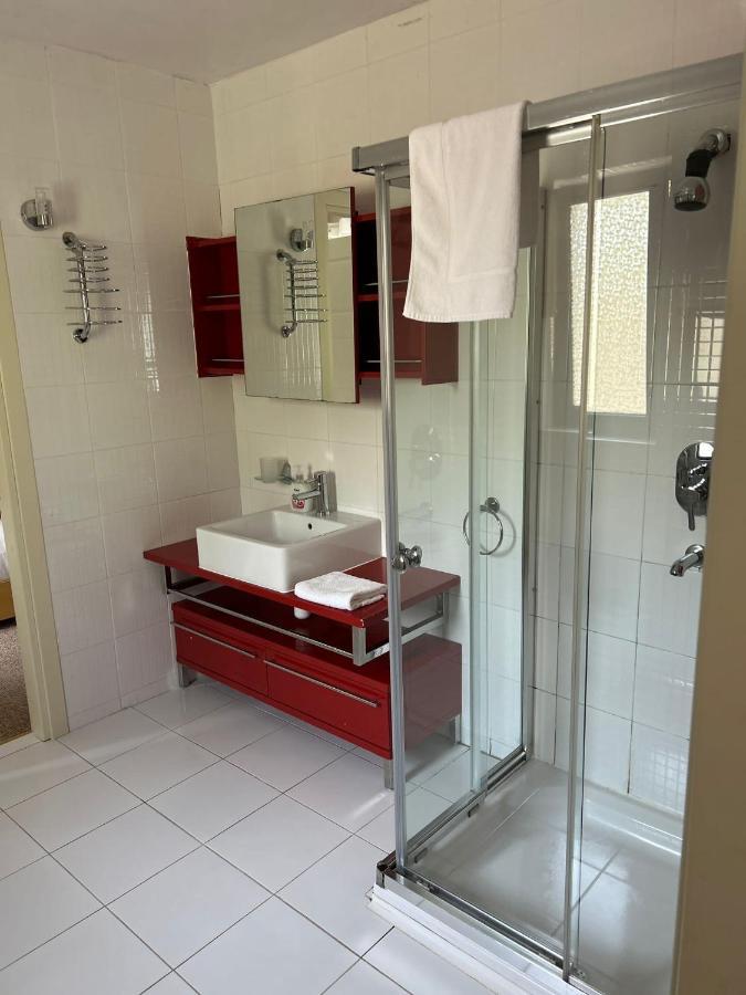Modern 4 Bedroom House Ring Of Kerry -killarney *