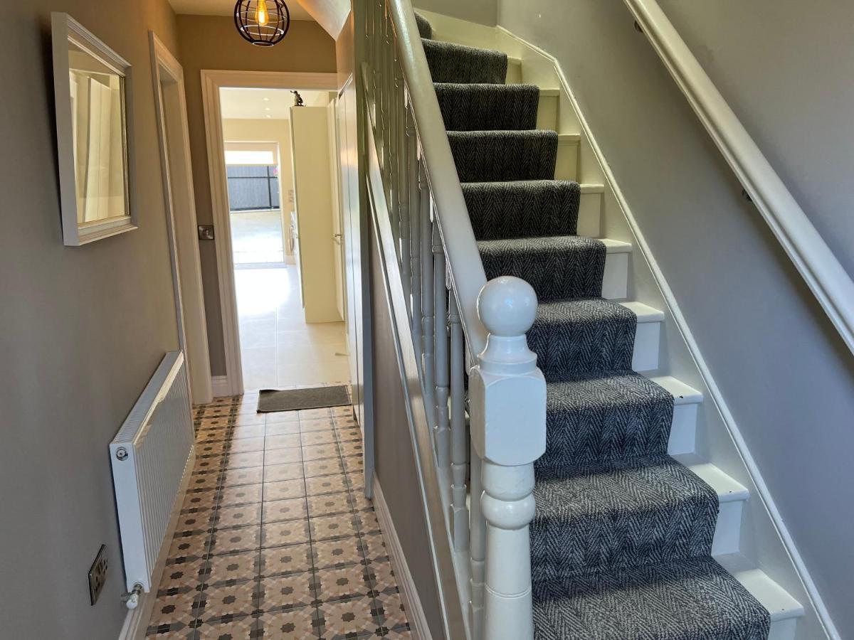 Charming Cosy 4-bed House In Killarney