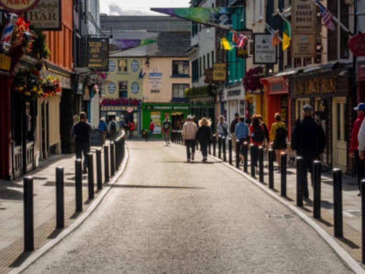 Spacious 2 Bedroom In * Killarney