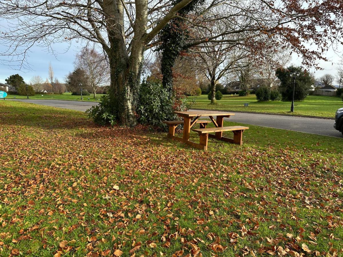Spacious 2 Bedroom In Killarney
