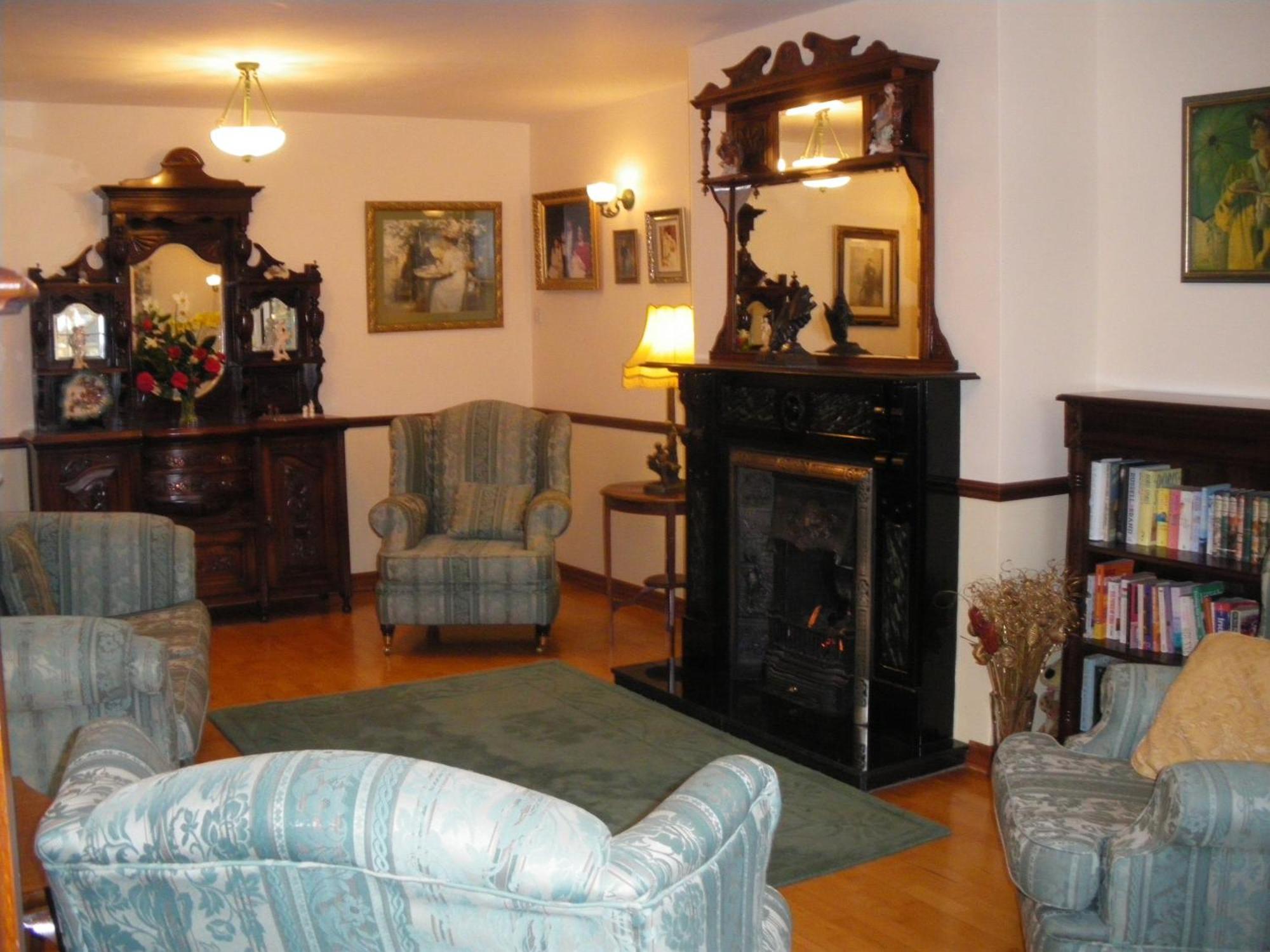 Bed & Breakfast Redwood 4*