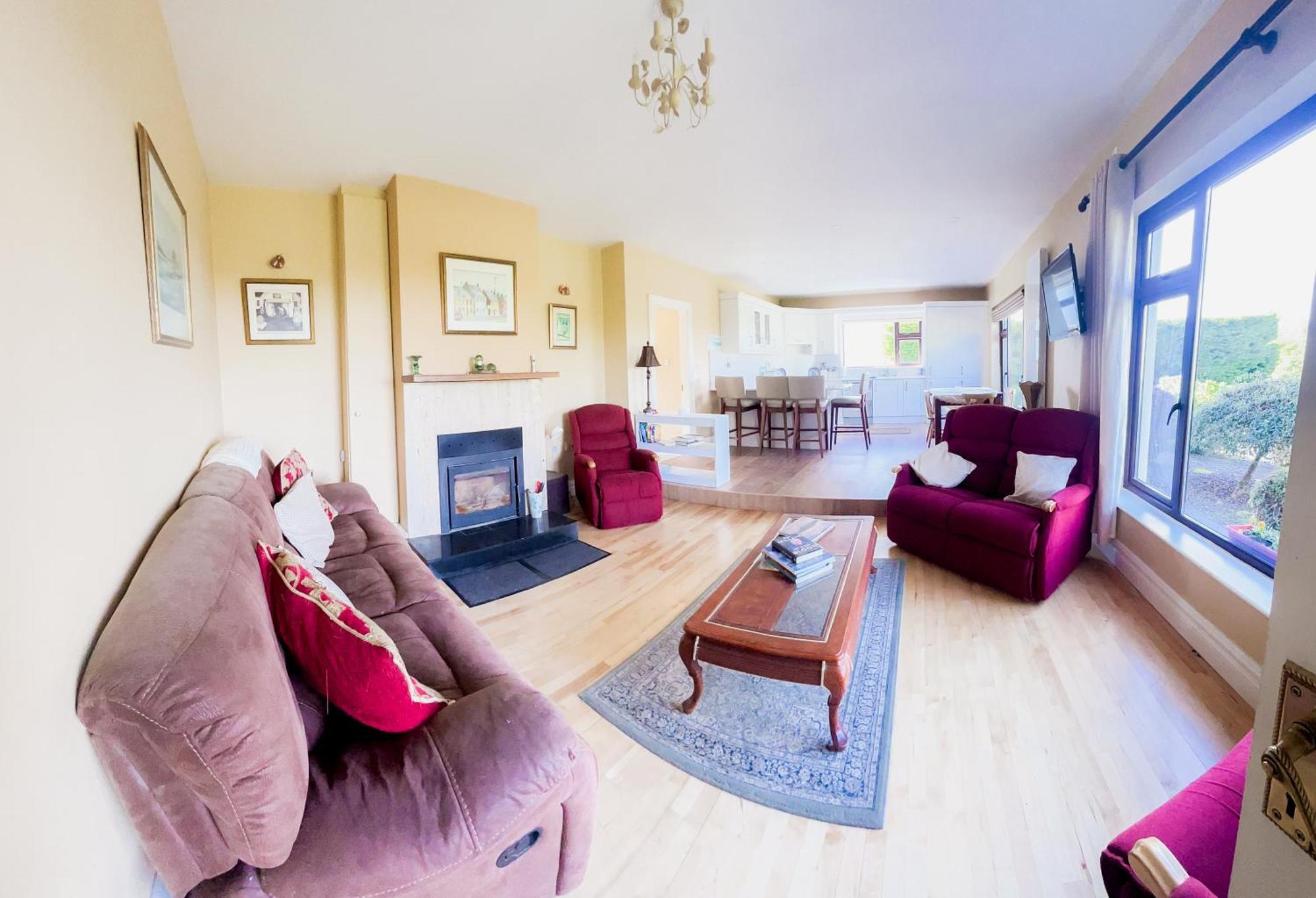 Holiday home Dooneen House *