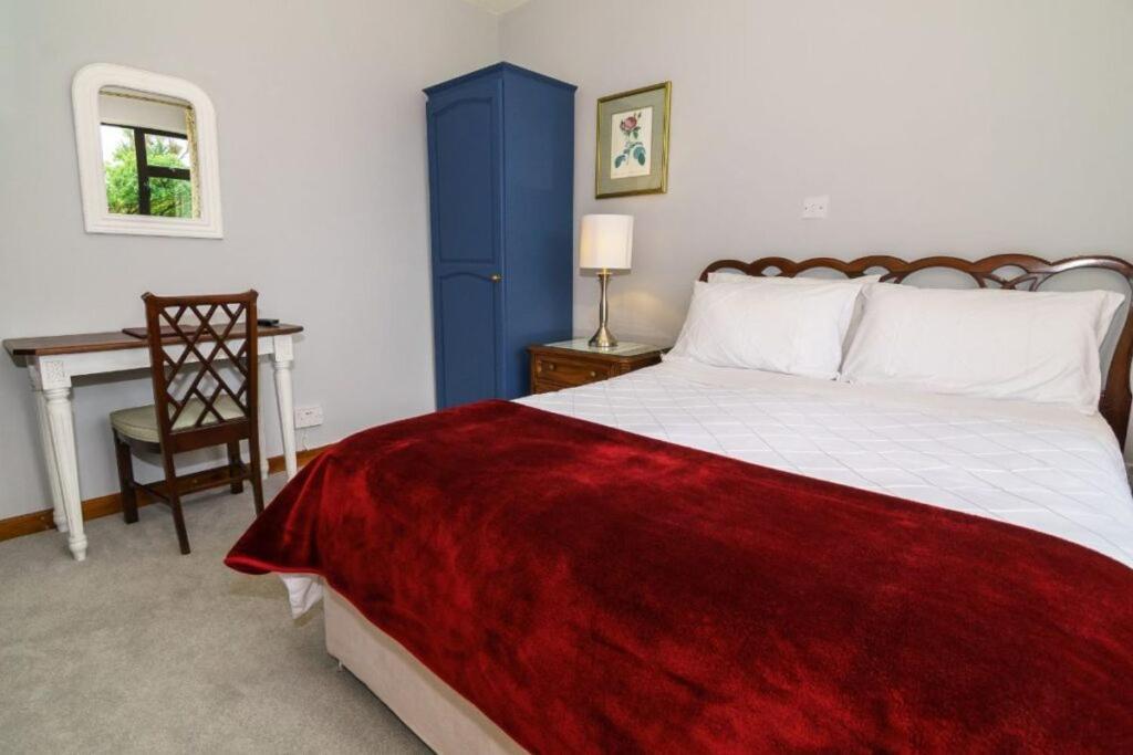 Bed & Breakfast An Dooneen, The Hurley Farm