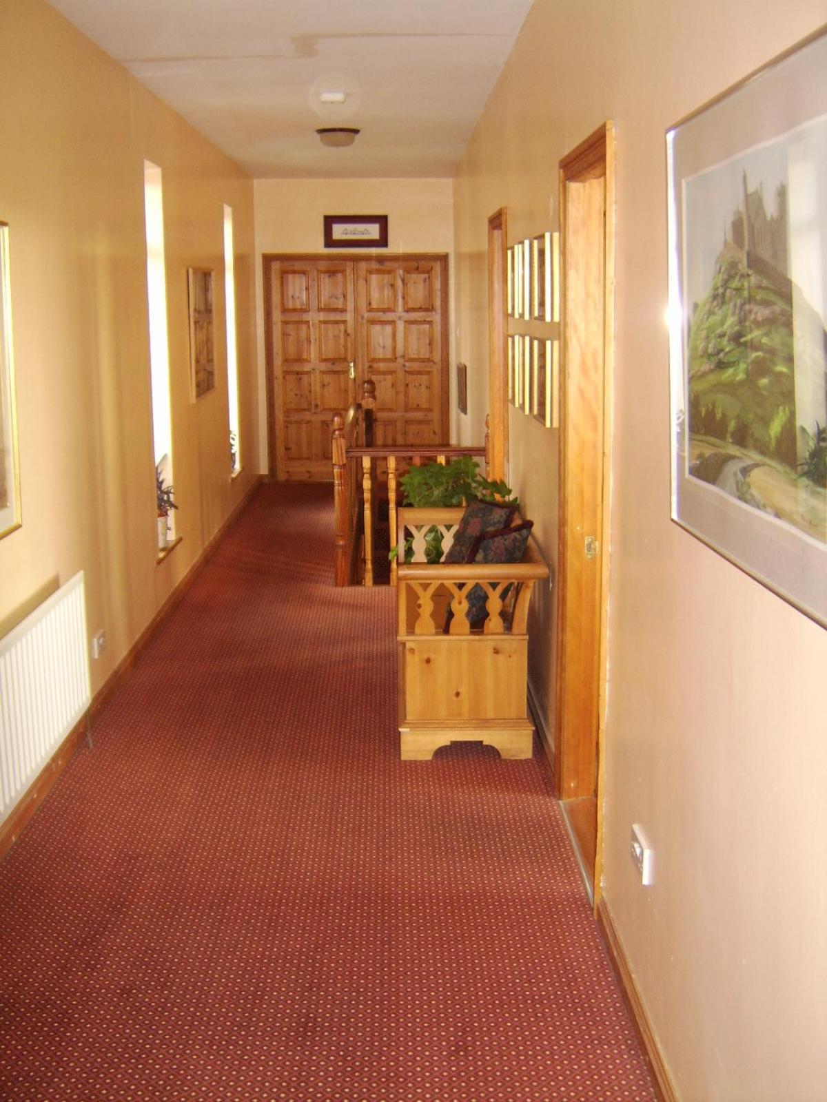 An Dooneen, The Hurley Farm Bed & Breakfast 3*