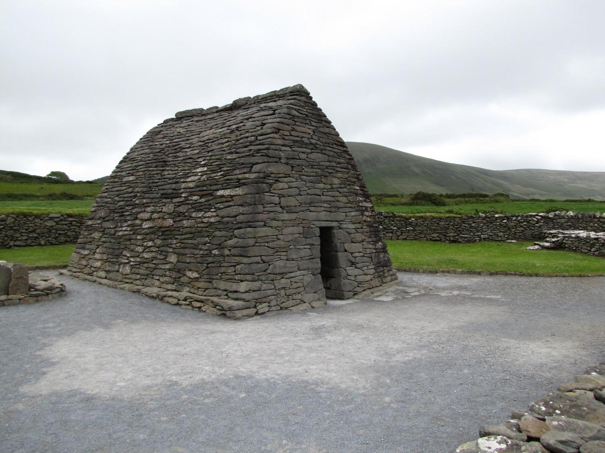 An Dooneen, The Hurley Farm 3*