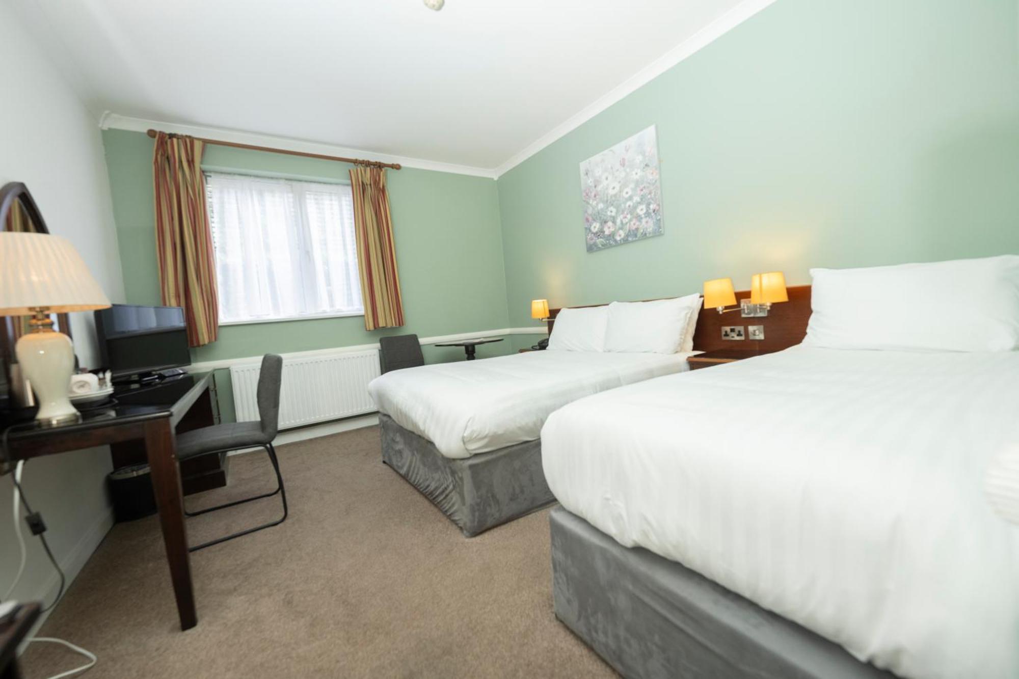 Hotel Court