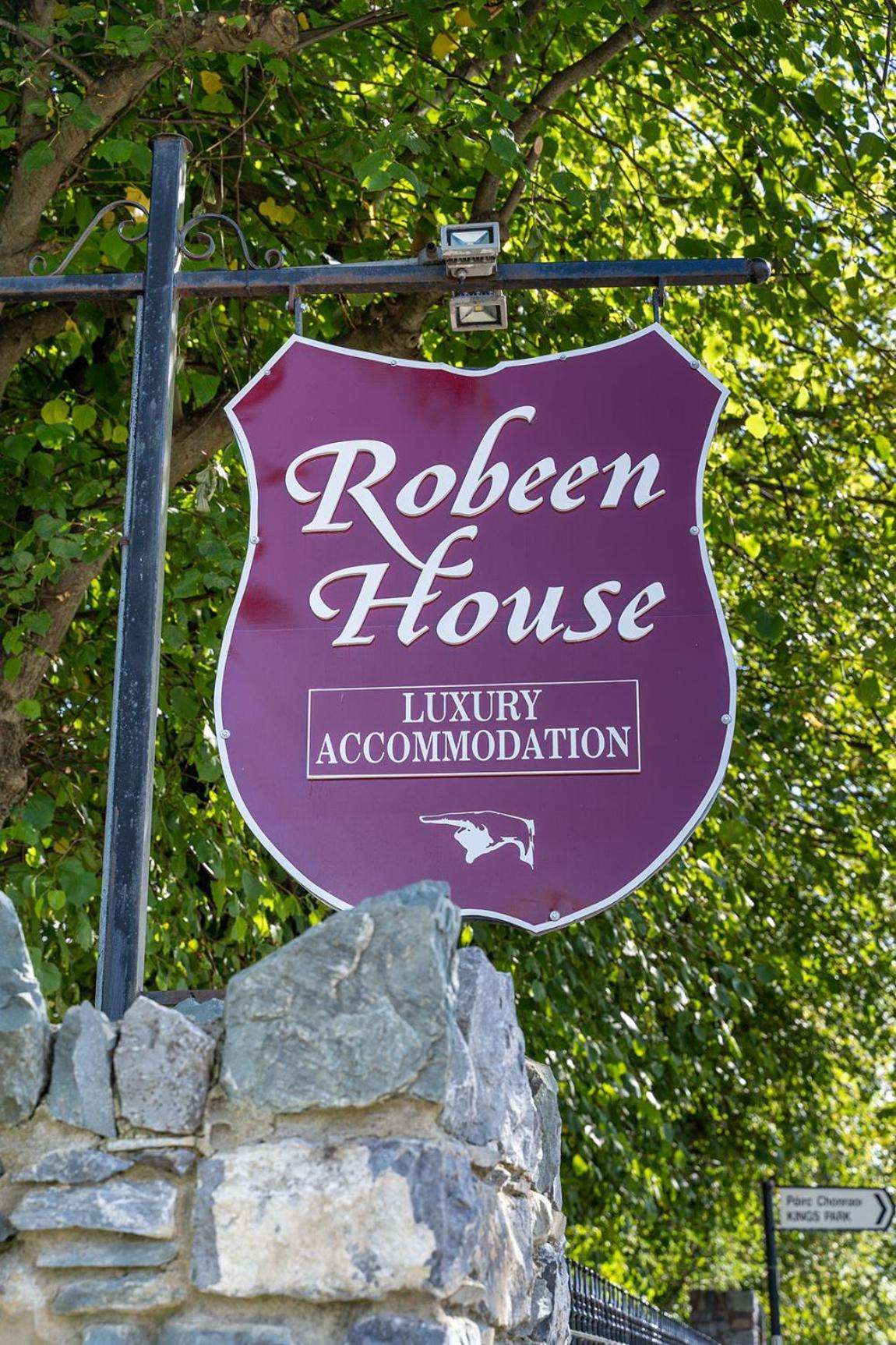 Robeen House