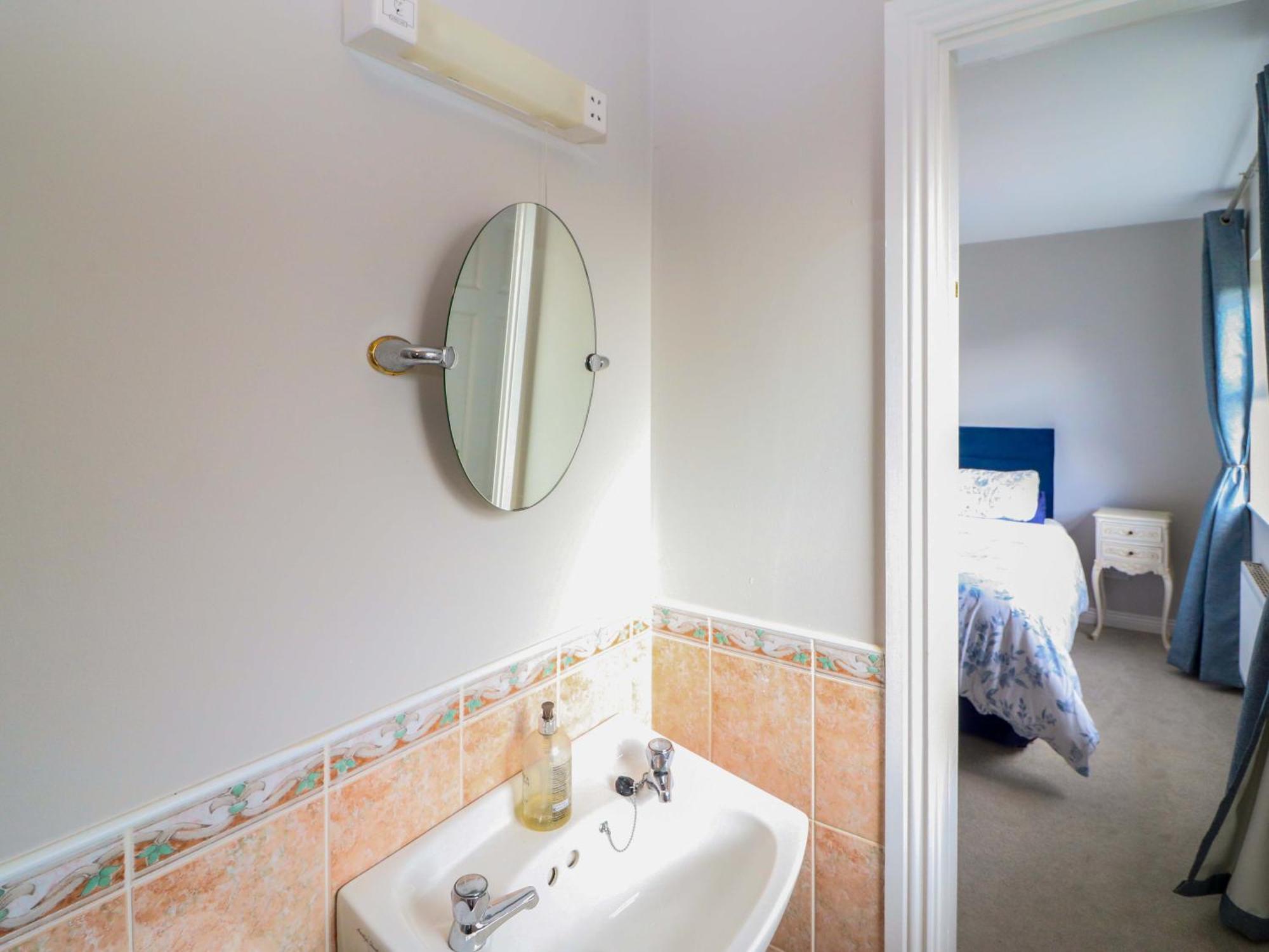 32 Kings Park Killarney