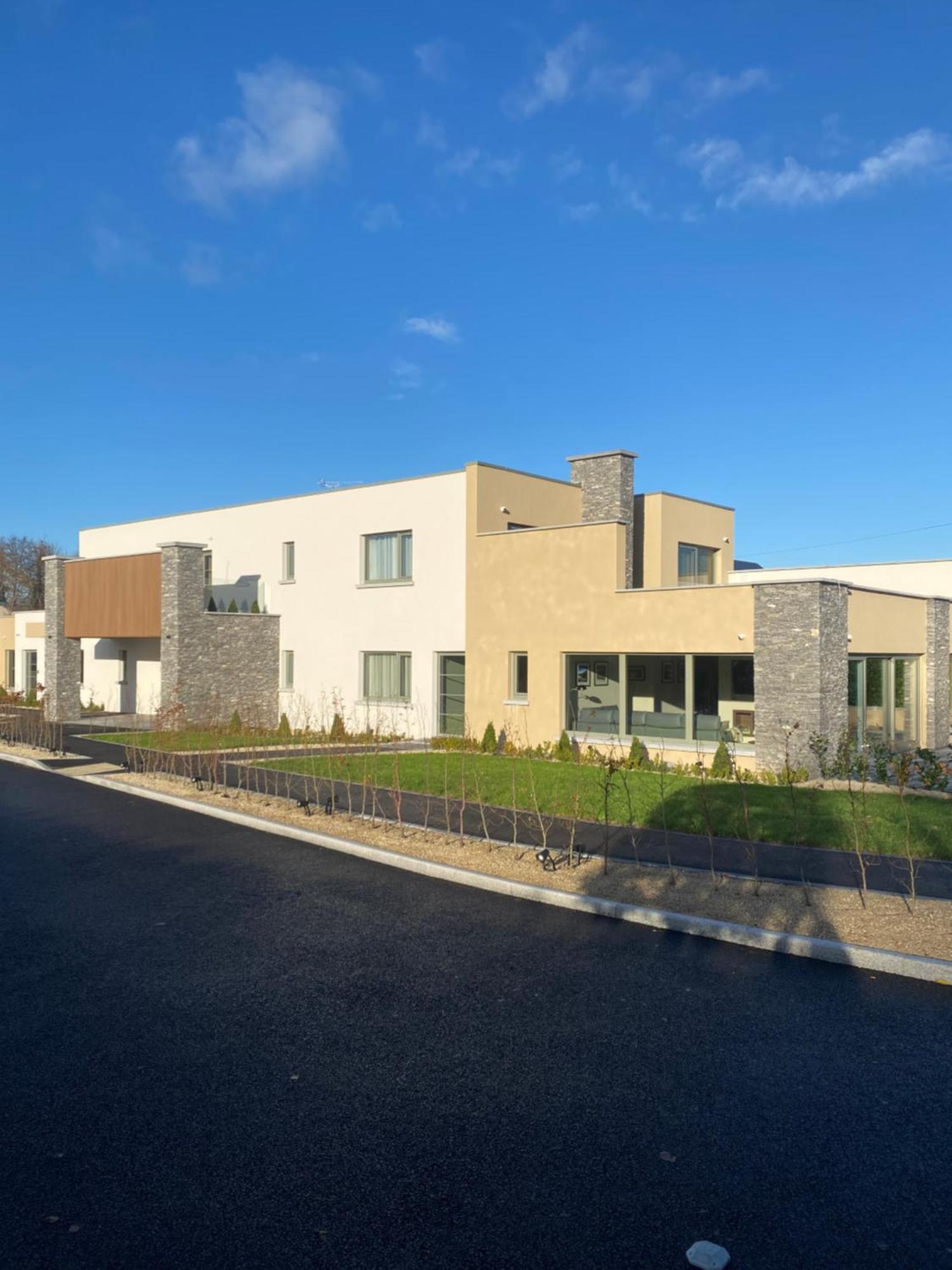 Luxurious - 5 Min Walk To Centre * Killarney