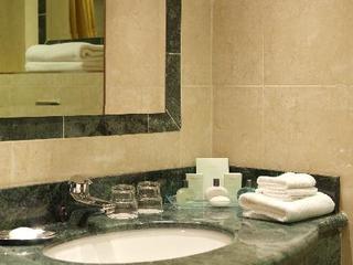 Towers & Leisure Centre 4* Killarney