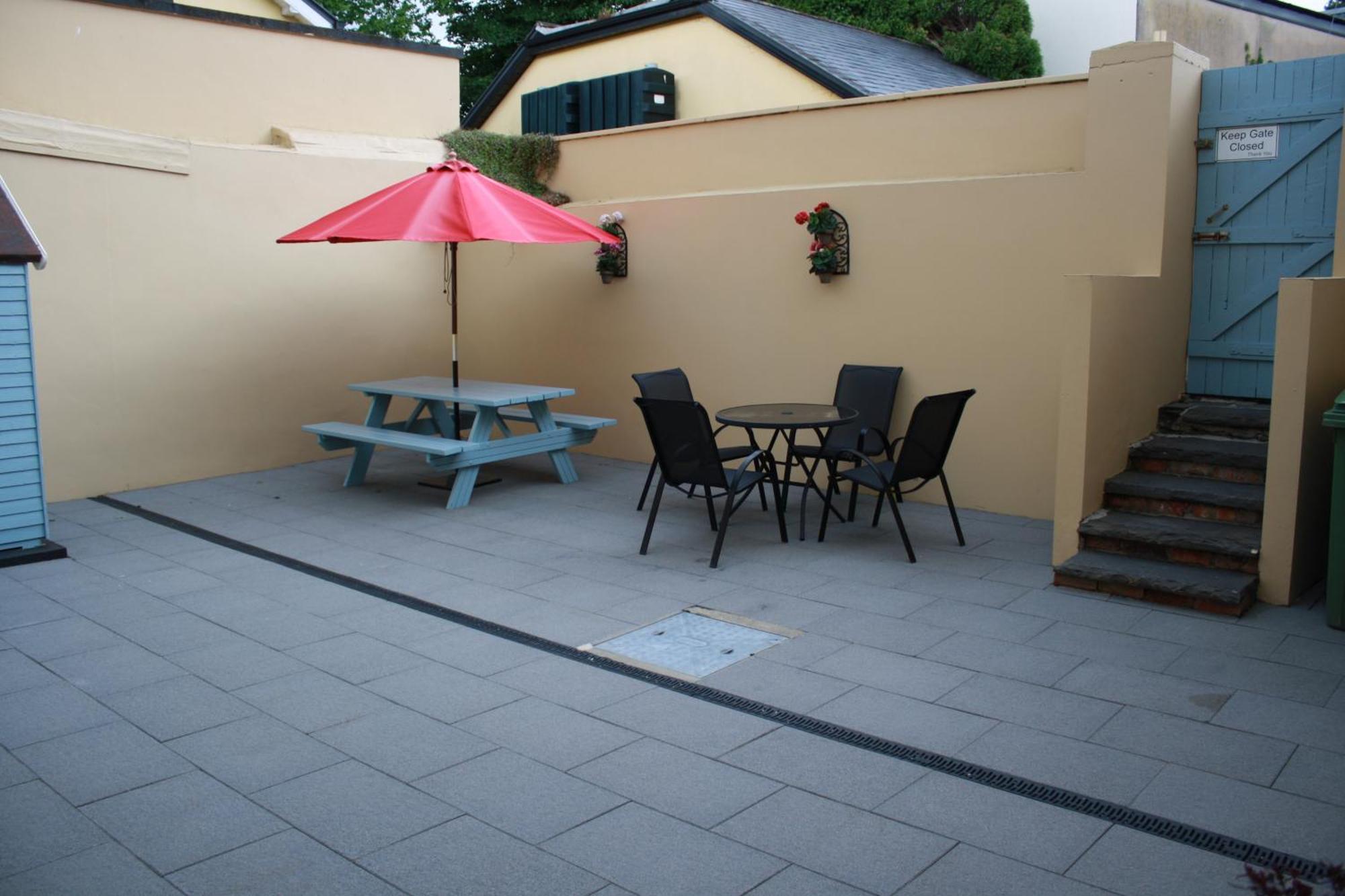 3 Fair Hill House Centrally Located With Parking And Wifi Sleeps 6 *