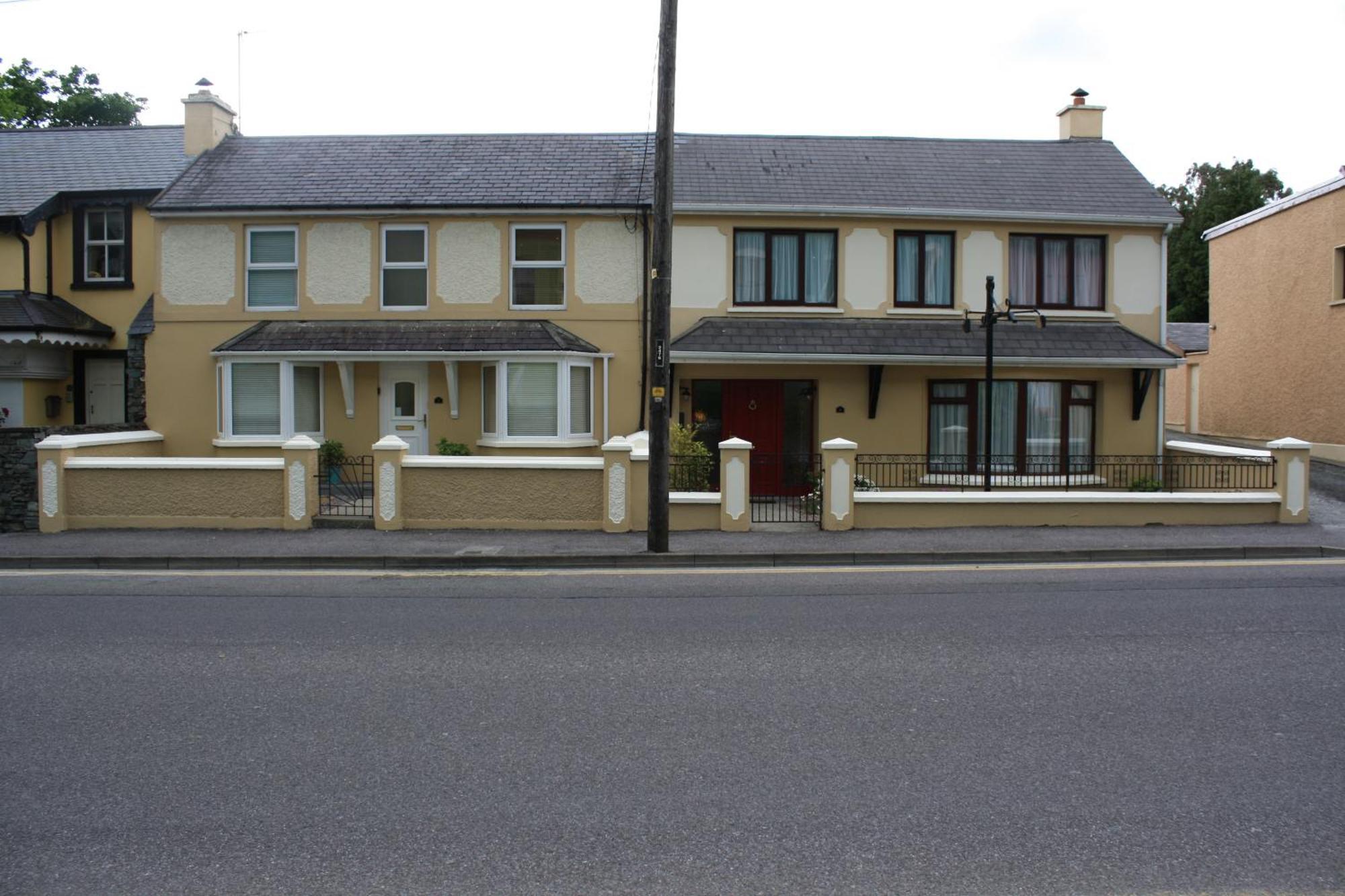 3 Fair Hill House Centrally Located With Parking And Wifi Sleeps 6 Holiday home