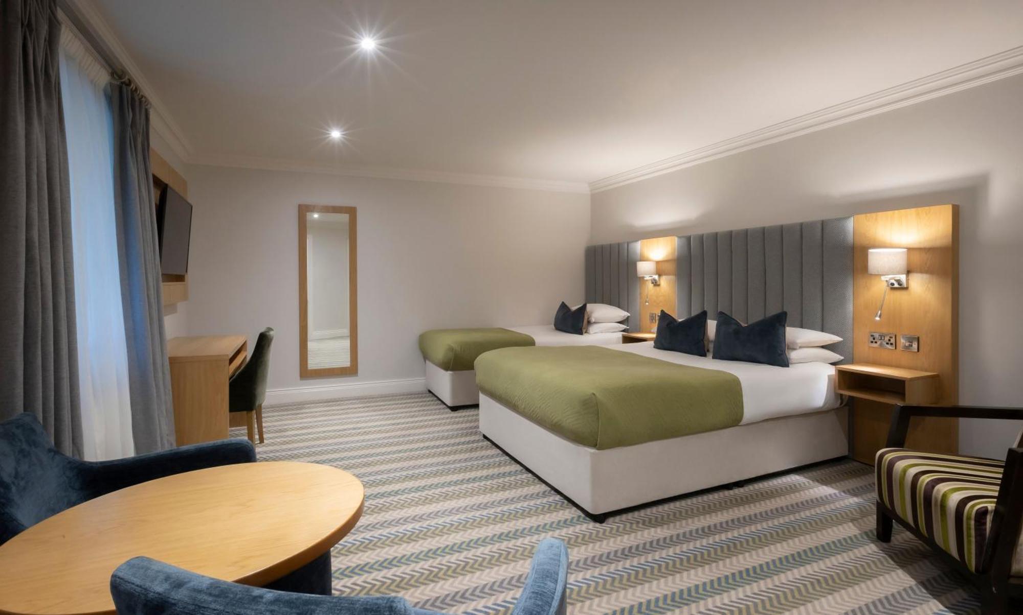 Hotel Heights 4*