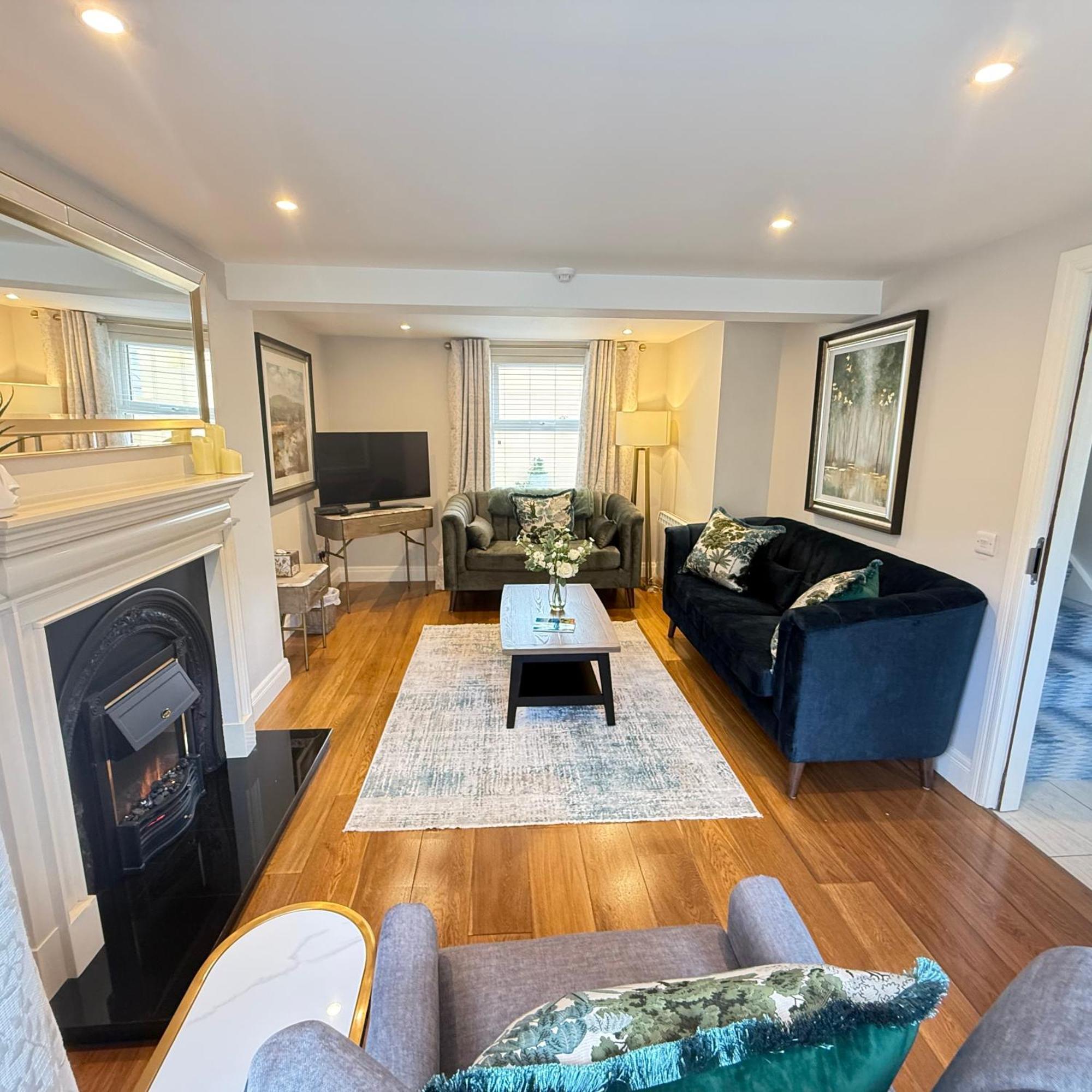 Holiday home 3 Fair Hill House Centrally Located With Parking And Wifi Sleeps 6 *