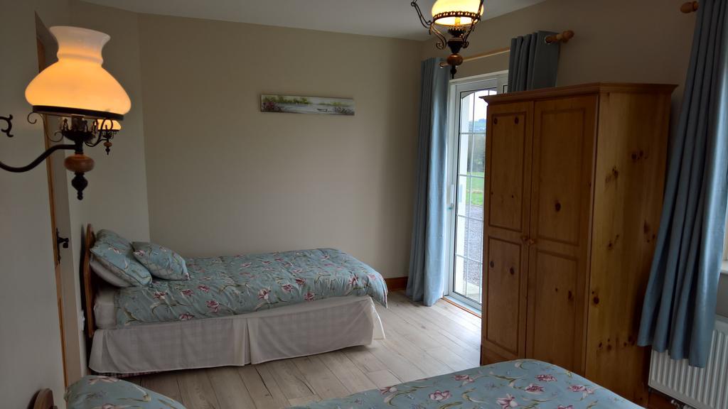 Kara Hem Killarney