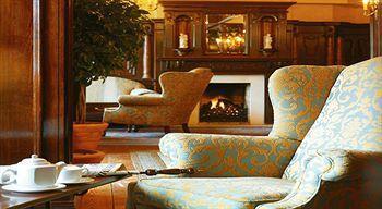 Avenue Hotel