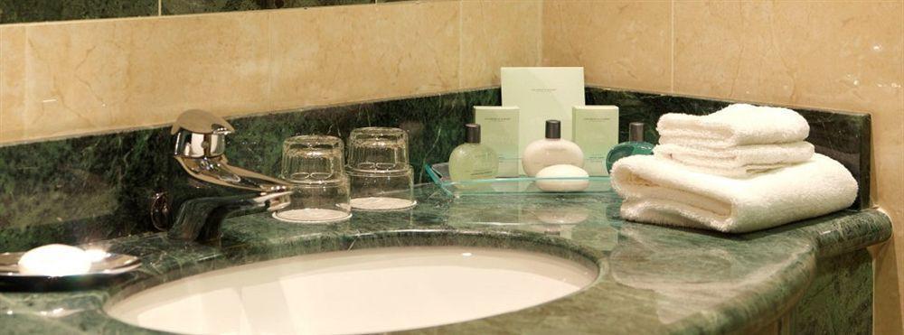 Towers & Leisure Centre Hotel 4*