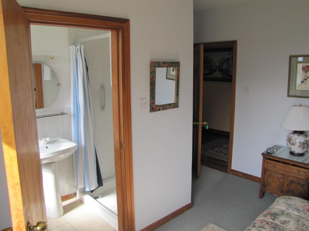 An Dooneen, The Hurley Farm Bed & Breakfast 3*