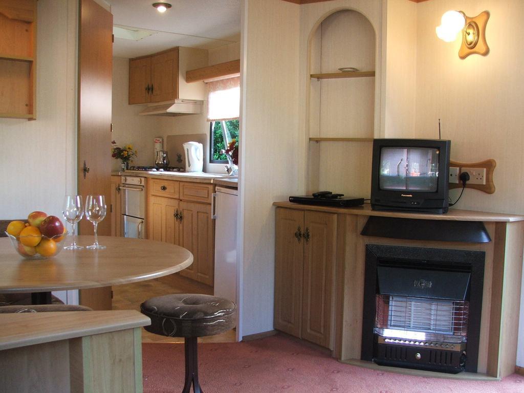 Flemings White Bridge Self-catering Mobile Hire