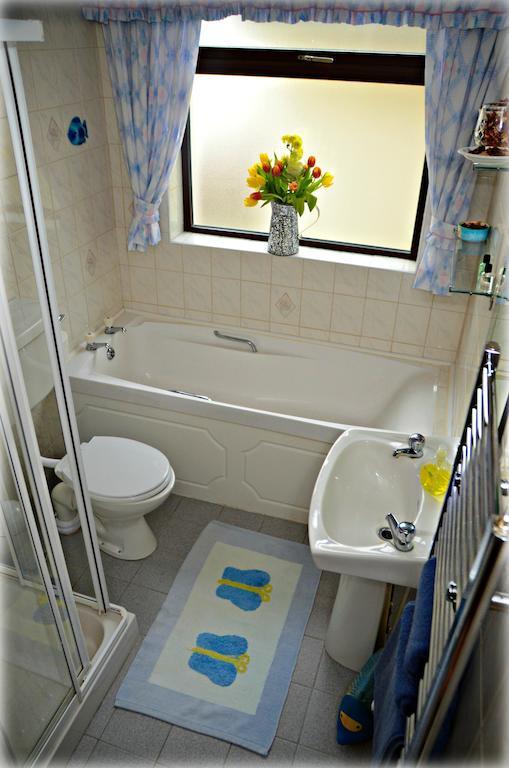 Bed & Breakfast Dromhall Heights 3*