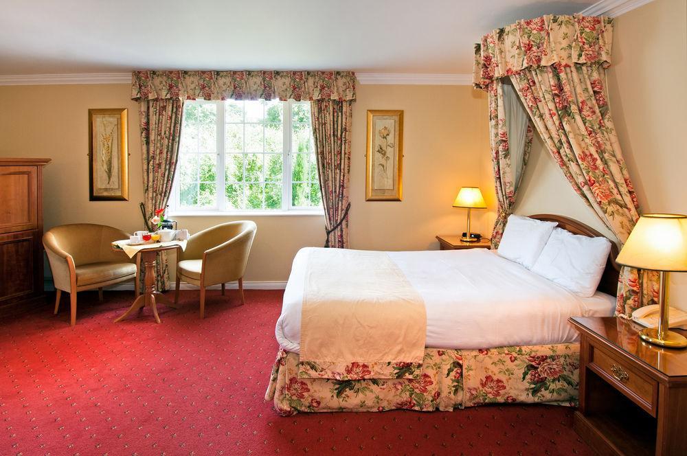 Old Weir Guest house 4*