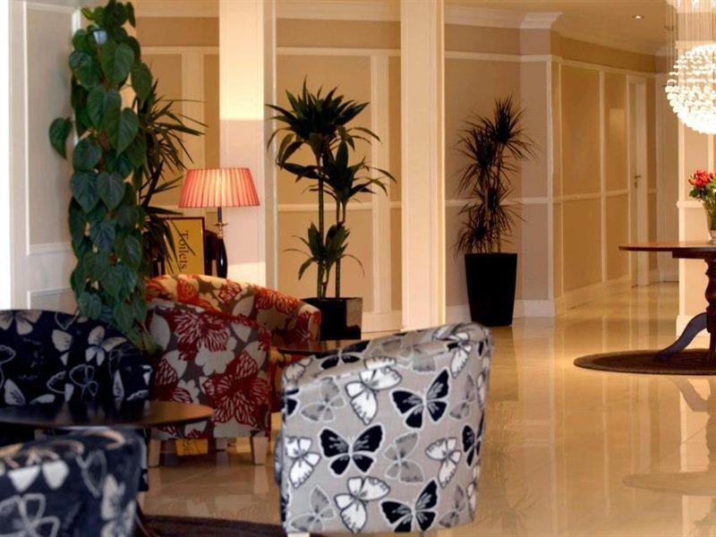 Court Hotel 3*