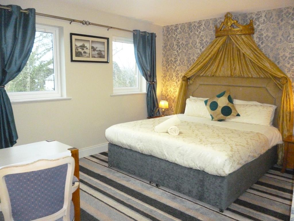 Killarney Inn