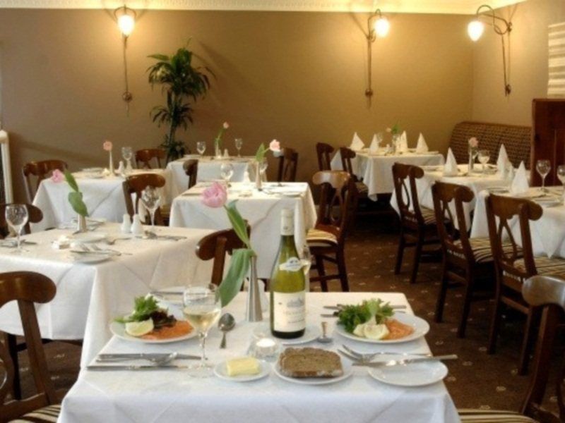 Hotel Court 3*