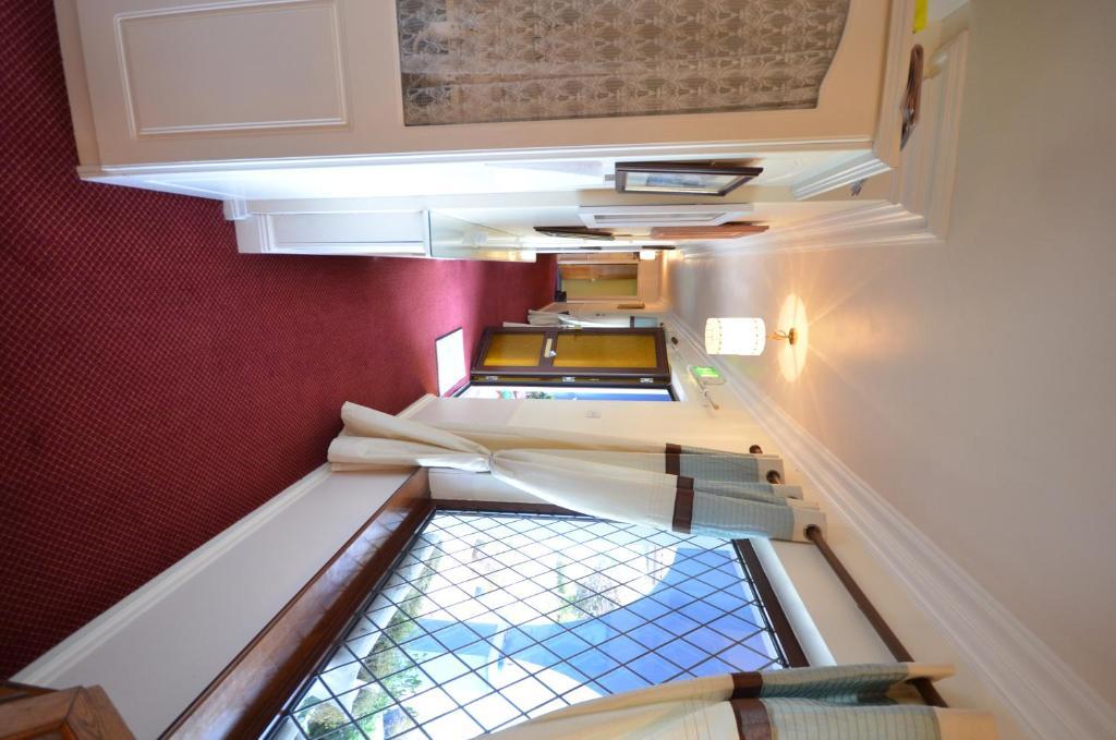 Gormans Country Home 4*