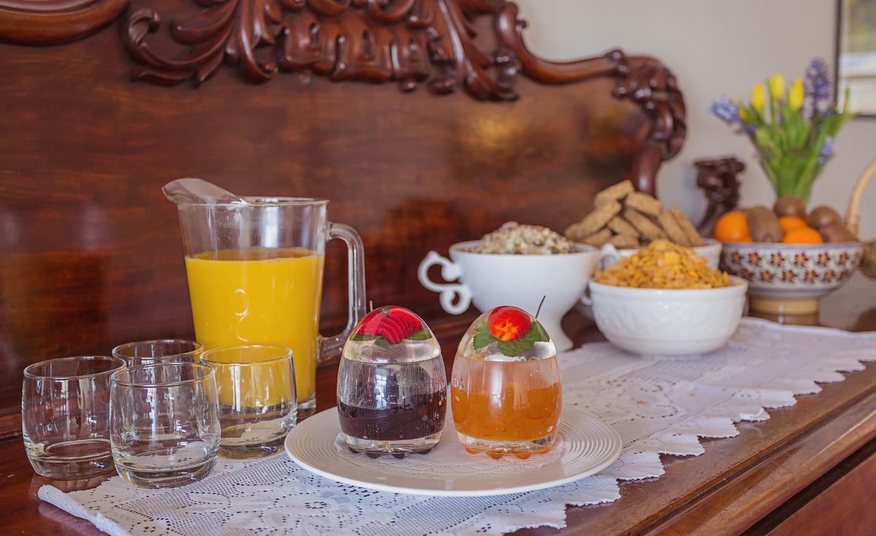 Bed & Breakfast Ardree House 4*