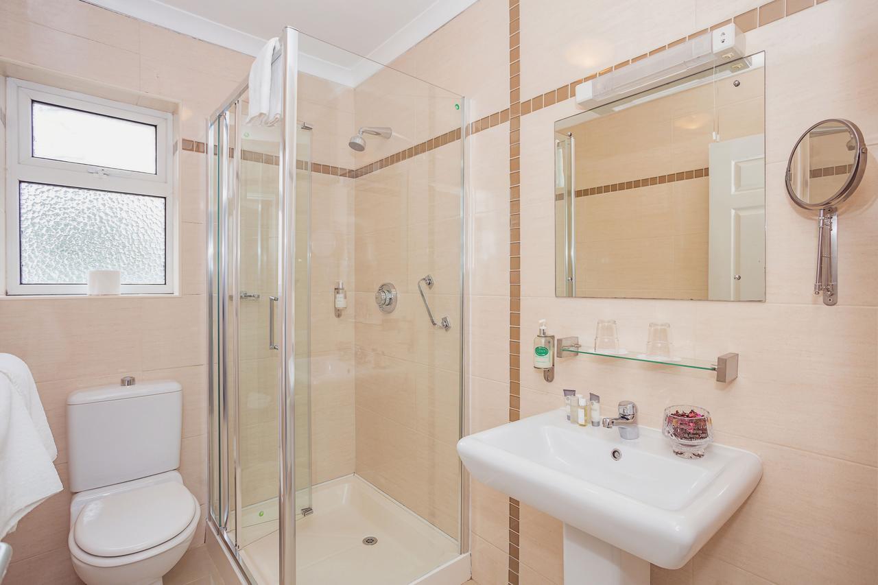 Ardree House 4*