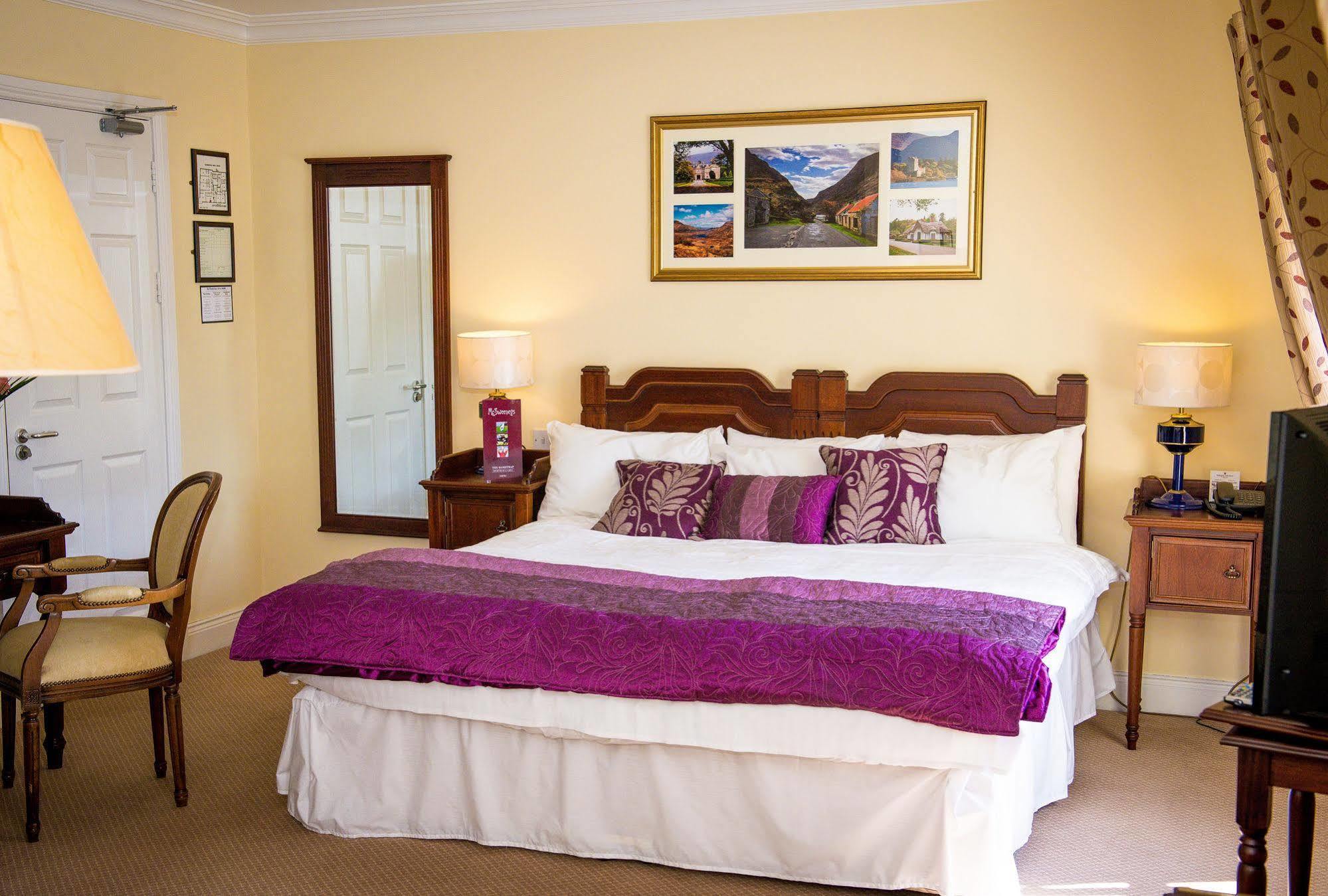 Mcsweeney Arms Hotel Killarney