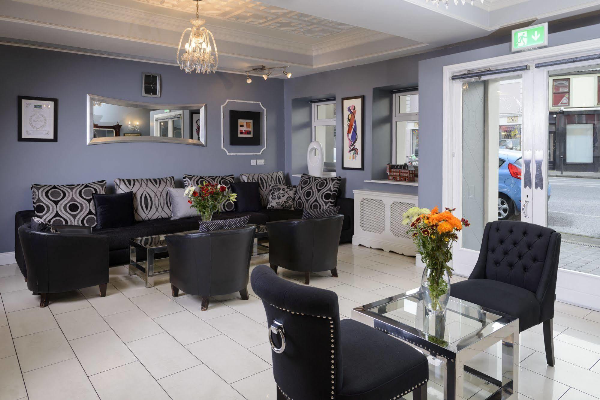 Mcsweeney Arms Hotel 3*