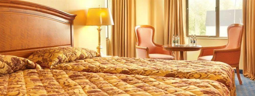 Towers & Leisure Centre 4* Killarney