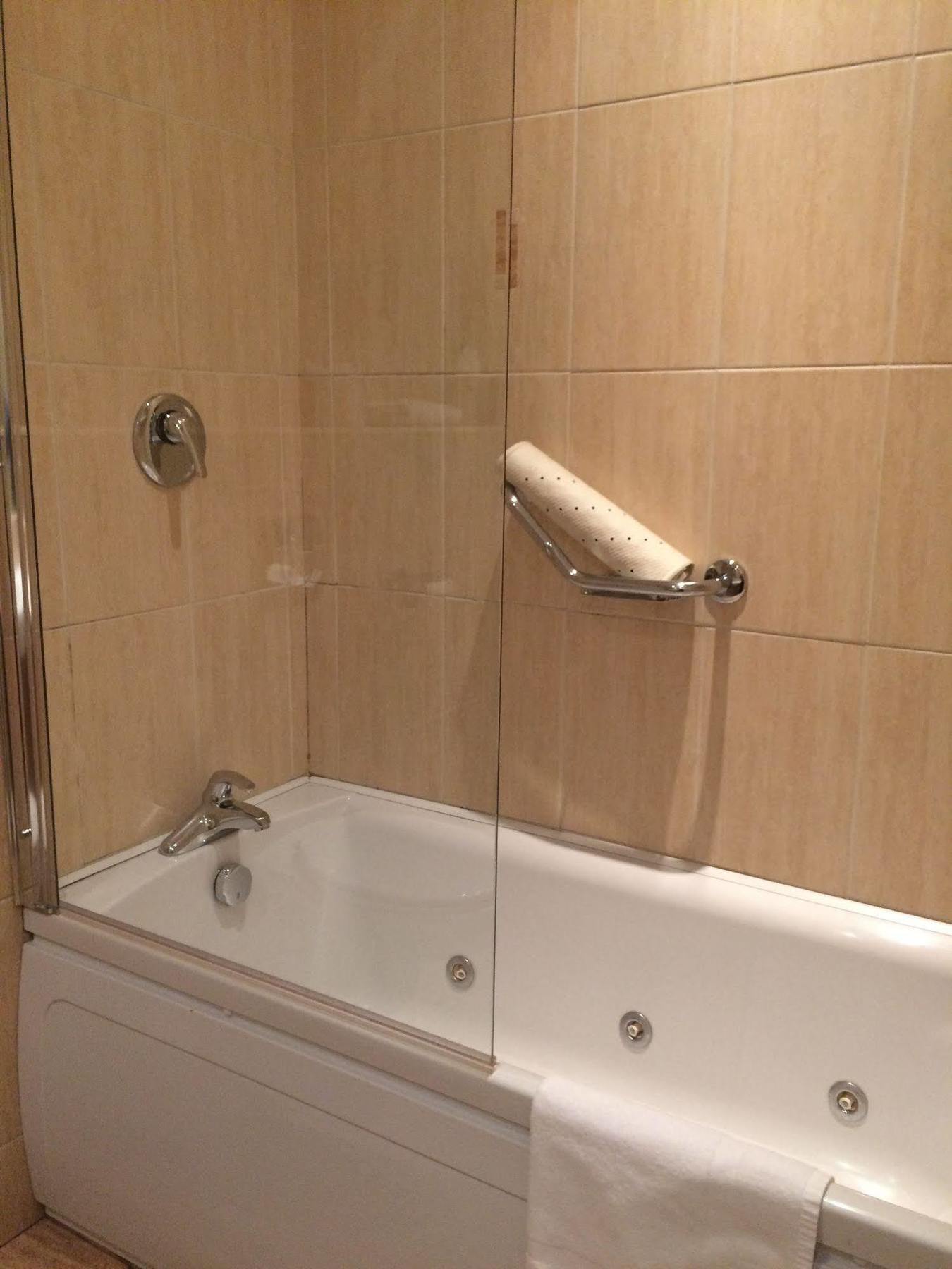Hotel Eviston House 3*