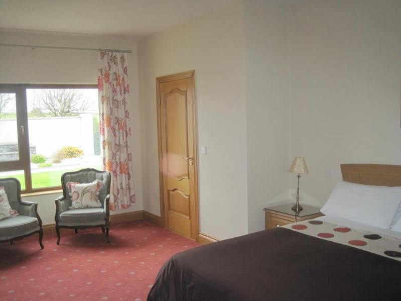 Hotel Court