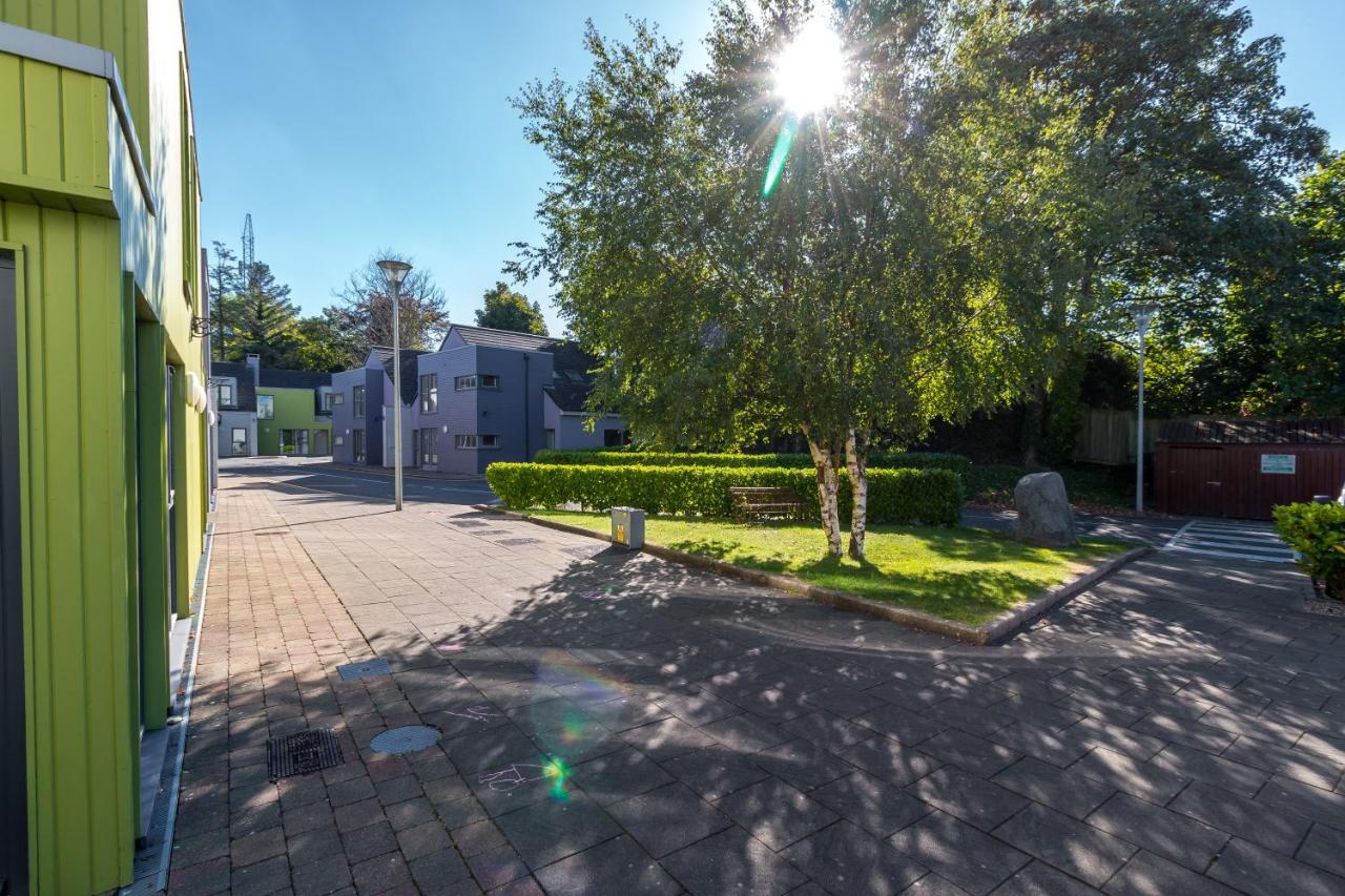 No 2 The Avenue * Killarney