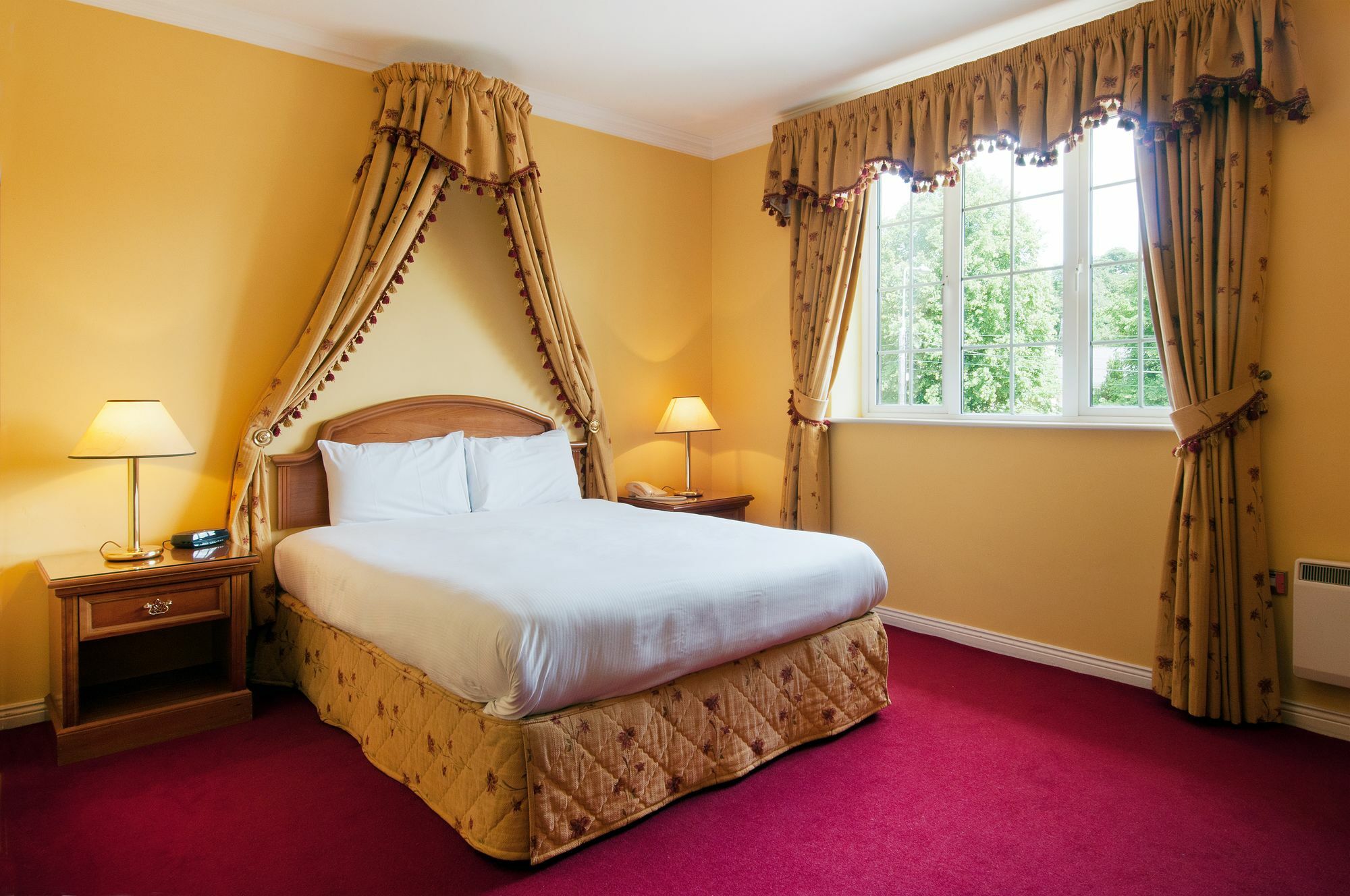 Old Weir Guest house 4*