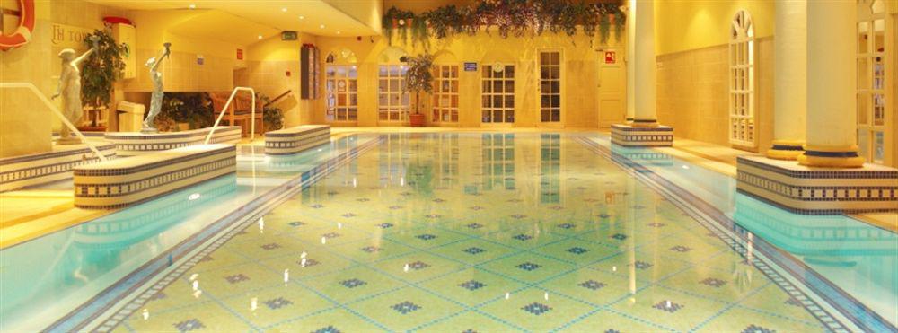 Towers & Leisure Centre 4* Killarney