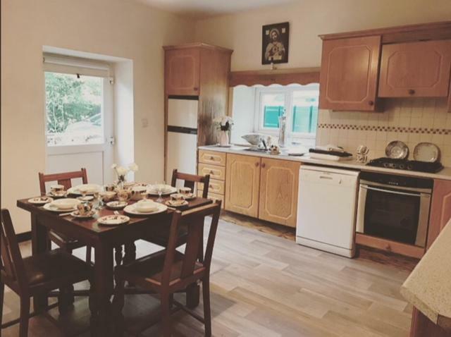 Old Muckross Post Office Holiday home *