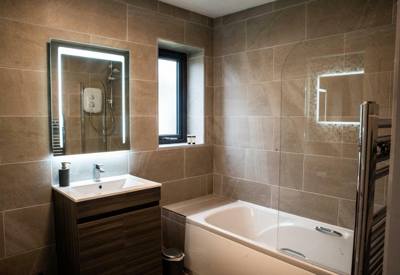 Kinvara House * Killarney