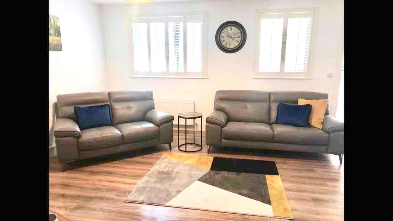 Shangri - La Spacious Family Townhouse * Killarney