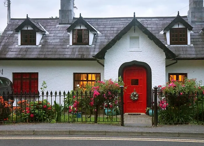 Ivy Cottage Steps From Killarney National Park